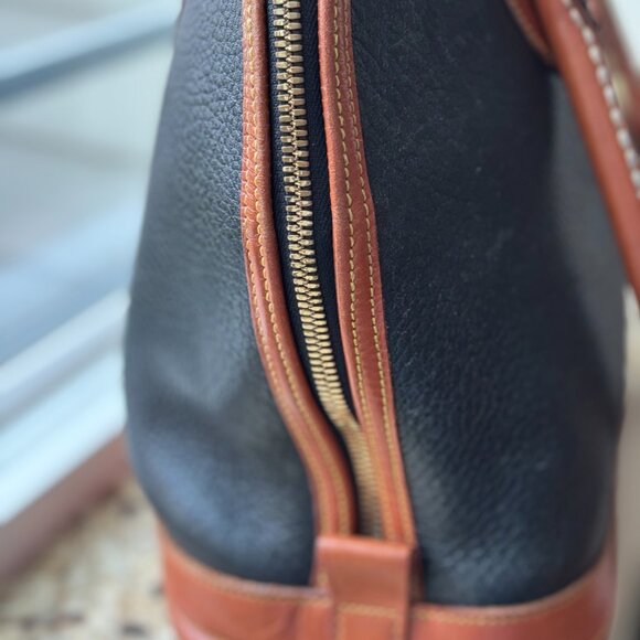 Authentic Vintage Dooney & Bourke Leather Dark Blue Domed Satchel Bag - R144 BL - Picture 6 of 12